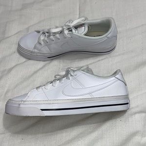 Nike Court Legacy Women’s shoes